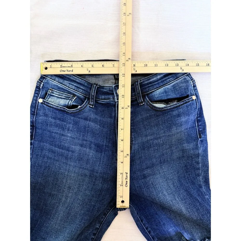 Judy Blue High Rise Distressed Skinny Jeans Raw Hem Size 11/30 - Picture 8 of 9